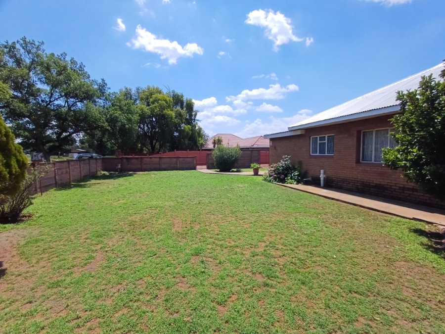 3 Bedroom Property for Sale in Songloed North West